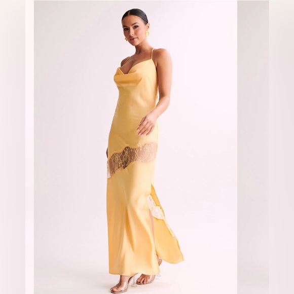 Meshki Chandra dress. Never worn with the tag on. Sold out online.Size:XXS - Picture 3 of 8